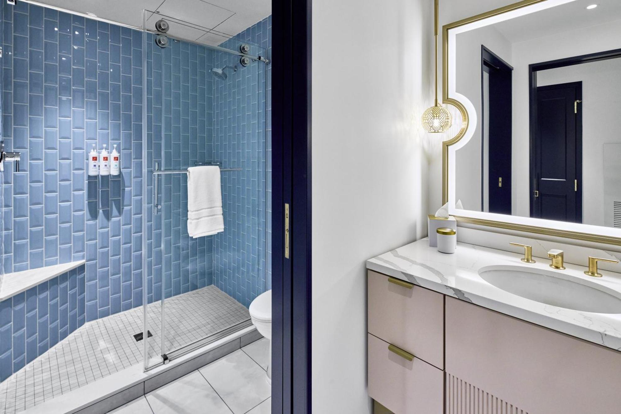 Universal'S Helios Grand Hotel, A Loews Hotel Williamsburg Экстерьер фото